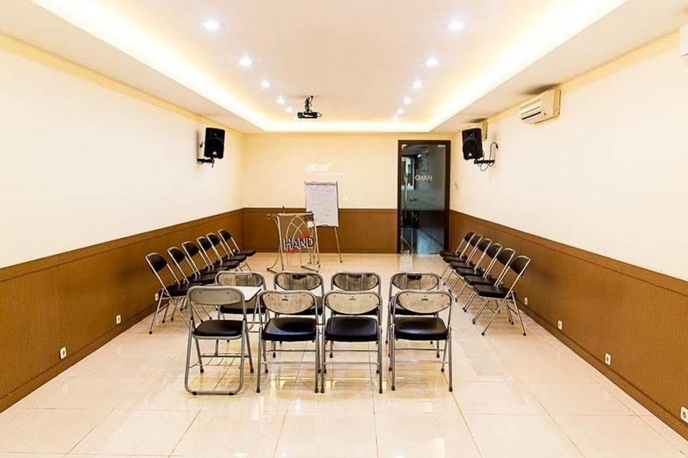 Oyo 277 Rukotel Near Rsu Adi Husada Undaan Kota Surabaya Exterior foto