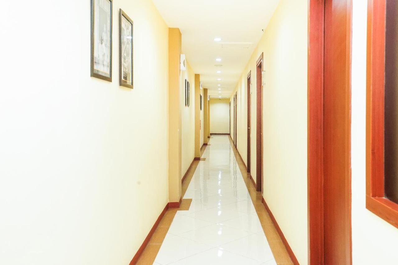 Oyo 277 Rukotel Near Rsu Adi Husada Undaan Kota Surabaya Exterior foto